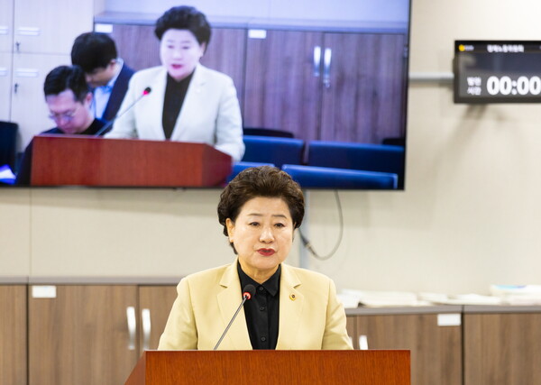 경기도의회 경제노동위원회 남경순(국민의힘, 수원1) 의원이 대표발의한 「경기도 소상공인 기본 조례 일부개정조례안」이 17일, 소관 상임위원회인 경제노동위원회를 통과했다.