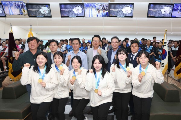 평택시의회는 6월22일 평택 퍼펙트 볼링장에서 2025 평택시의회 의장기 생활체육 볼링대회를 개최해 생활 체육 저변 확대를 기원했다. (사진=평택시의회)