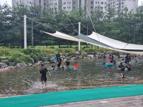 인천 남동구가 도심 속 오아시스를 제공하기 위해 공원 내 물놀이장 7곳을 오는 6월28일 개장한다. (사진=남동구)