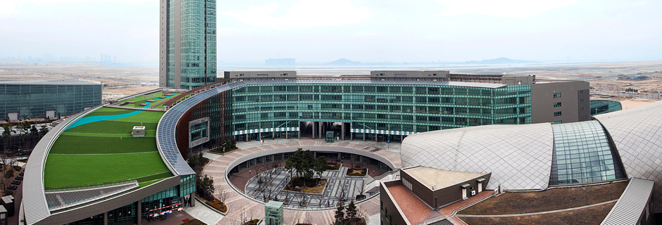 인천글로벌캠퍼스운영재단(이하 재단)이 공무 국외 출장 계획과 결과 등을 공개하지 않는 등 관련 규정을 어긴 것으로 드러났다. 