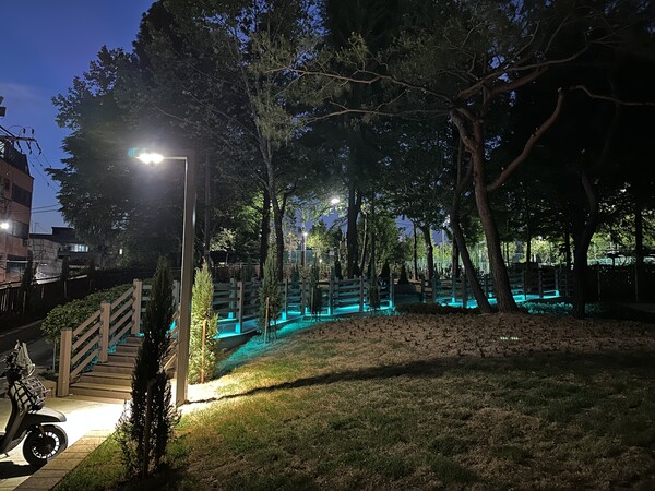 남동구는 7월4일 펜스로 둘러싸이고 잡목이 우거져 사실상 접근이 차단됐던 구월어린이공원 내 녹지를 개방형 휴게 쉼터로 조성했다고 밝혔다. (사진=남동구)