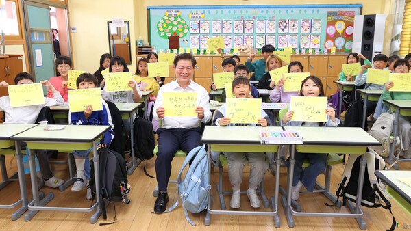 광명시가 시민 중심 기후위기 대응 활동을 지원하는 ‘광명시 1.5℃ 기후의병 활동 지원에 관한 조례’를 제정해 시민 주도의 탄소중립 도시 구현에 나섰다. (사진=광명시)