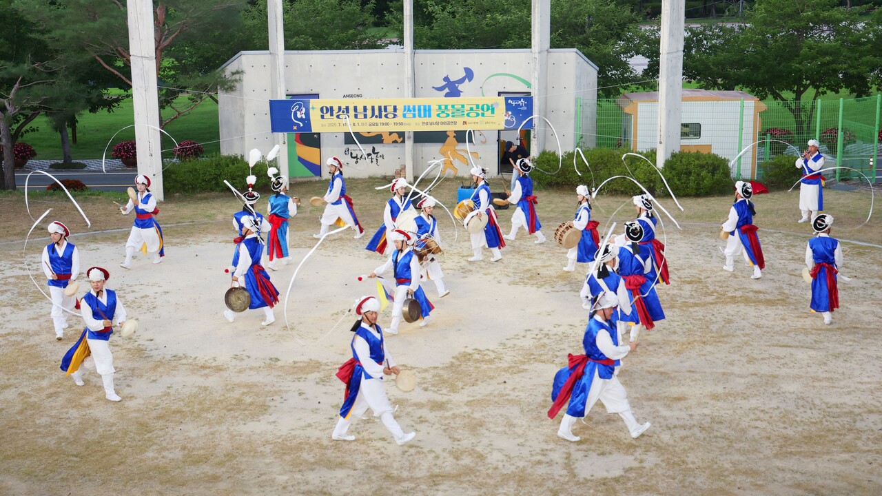 안성시는 시민들의 더위 스트레스 해소와 지역 상권 활성화를 위해 신야간경제 프로젝트 ‘오늘, 안성밤마실 어떠세요?’를 7주간 진행한다. (사진=안성시)