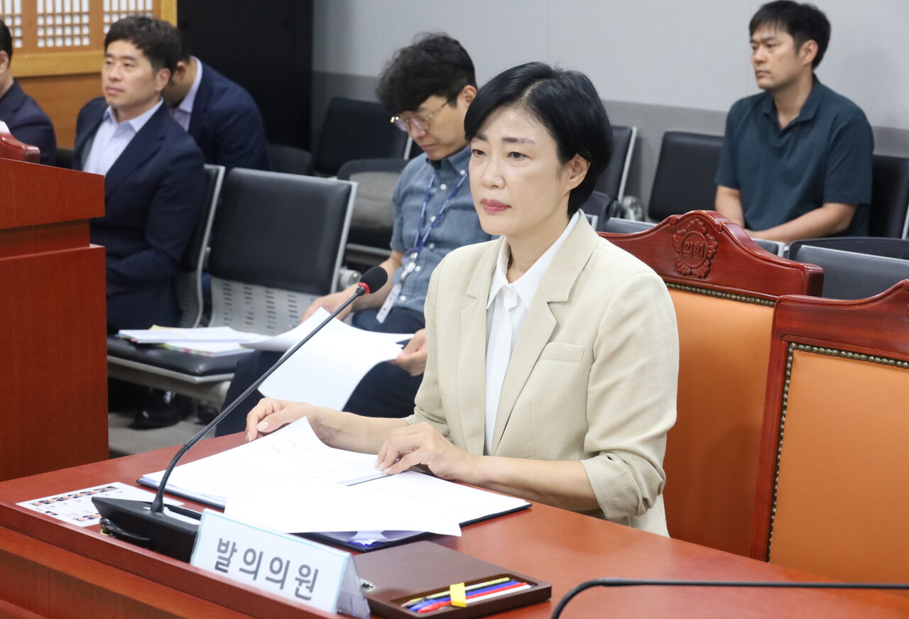 이경혜(기획재정위원회 부위원장, 더불어민주당, 고양4) 경기도의원이 대표 발의한 전국 최초의 「경기도 경기도 교통약자 보호구역 시간제 속도제한 운영 지원 조례안」이 7월23일 열린 경기도의회 제385회 임시회 제2차 본회의에서 최종 가결됐다. (사진=경기도의회)