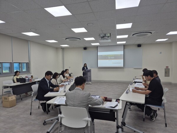 안성시는 7월25일 지역 내 농산물을 공급하는 관내 공급업체 2개소에 대한 2025년 상반기 학교급식 사업 성과평가를 실시했다. (사진=안성시)