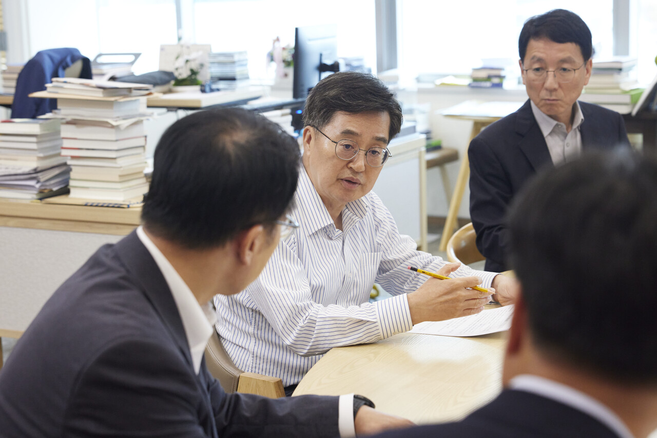김동연 경기도지사가 정부의 근로감독권 위임에 대비해 특별조직을 구성하는 등 적극적인 대처를 강하게 지시했다. (사진=경기도)