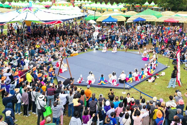 2025 안성맞춤 남사당 바우덕이 축제가 10월9일부터 12일까지 안성맞춤랜드와 안성천 일대에서 열린다. (사진=안성시)