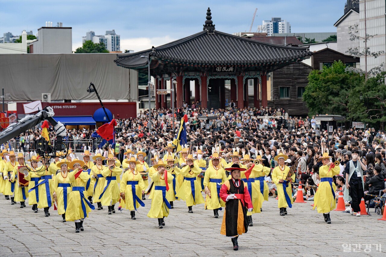 2025 정조대왕 능행차 공동재현 행렬. (사진=수원시)