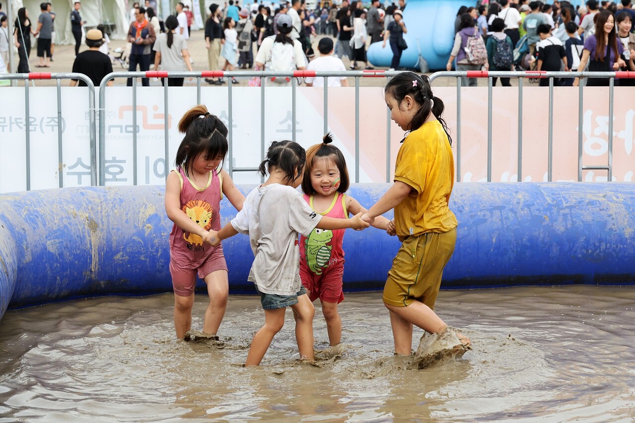 제25회 소래포구축제가 9월28일 폐막식을 끝으로 사흘간의 일정을 마무리했다. (사진=남동구)