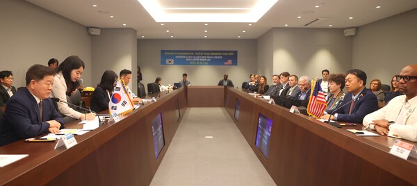 10월15일 상호결연도시인 미국 텍사스주 오스틴시와 윌리엄슨 카운티 공직자·상공인 29명으로 구성된 중부 텍사스 대표단이 광명시를 공식 방문했다. (사진=광명시)