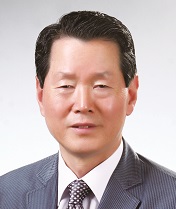 정용섭 작가.