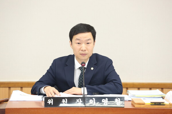 이영철(더불어민주당) 서구의원은 11월12일 수도권매립지 폐기물 직매립 행위에 대한 감시체계 등을 확립하도록 하는 ‘수도권매립지 직매립 행위 방지 등을 위한 조례안’을 대표 발의했다. 사진=서구의회)