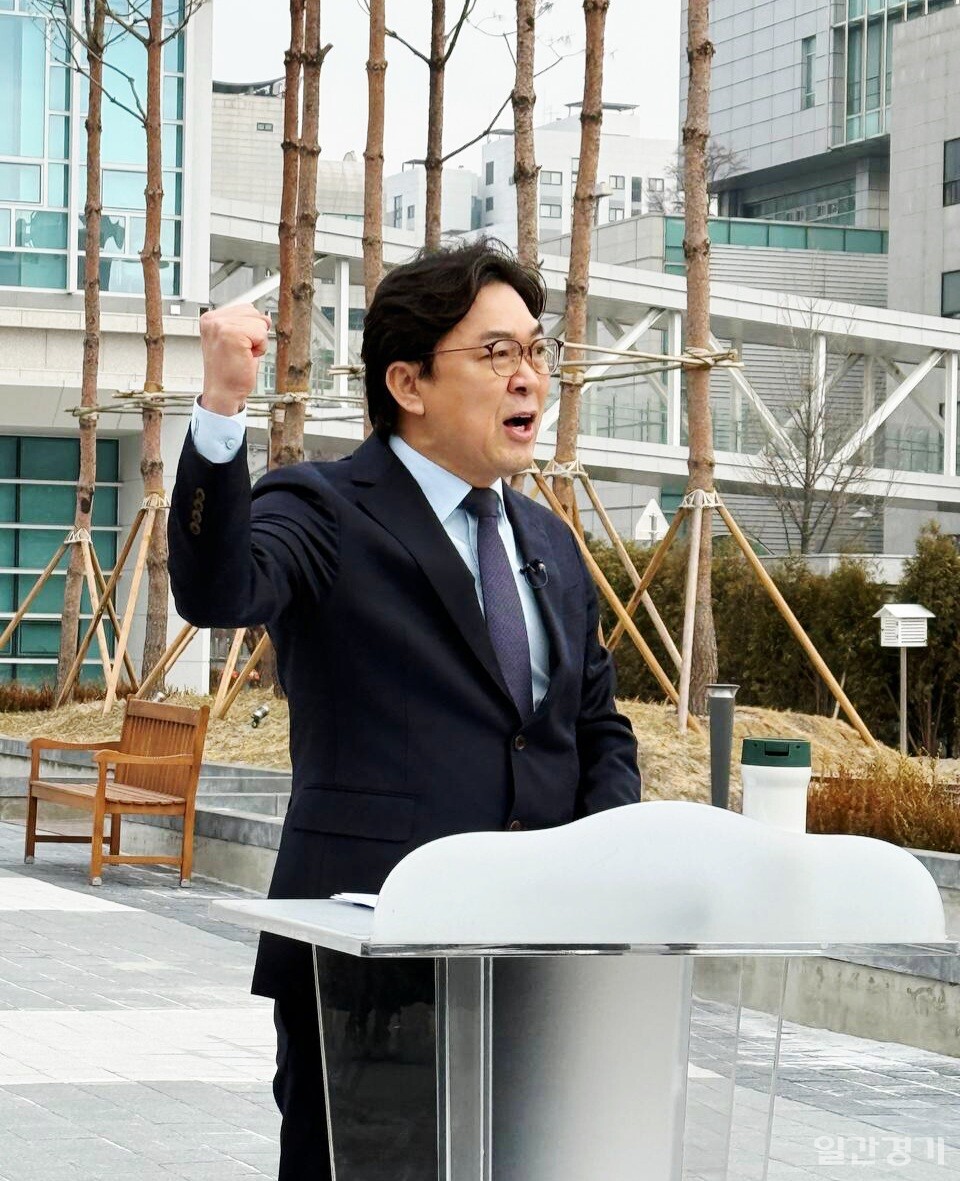 권혁우 수원시장 출마 선언 “기본이 강한 수원, AI 시민주권정부 만들 것”